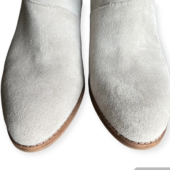 Toms Cream Ankle Boots - Picture 7 of 9